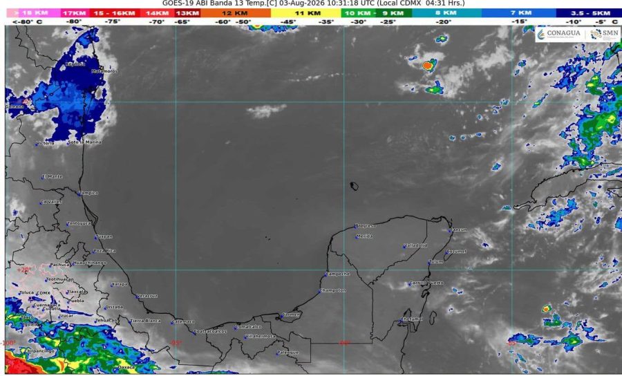 Cielo parcialmente nublado sobre el litoral costero previo a la entrada de la onda tropical número 24.