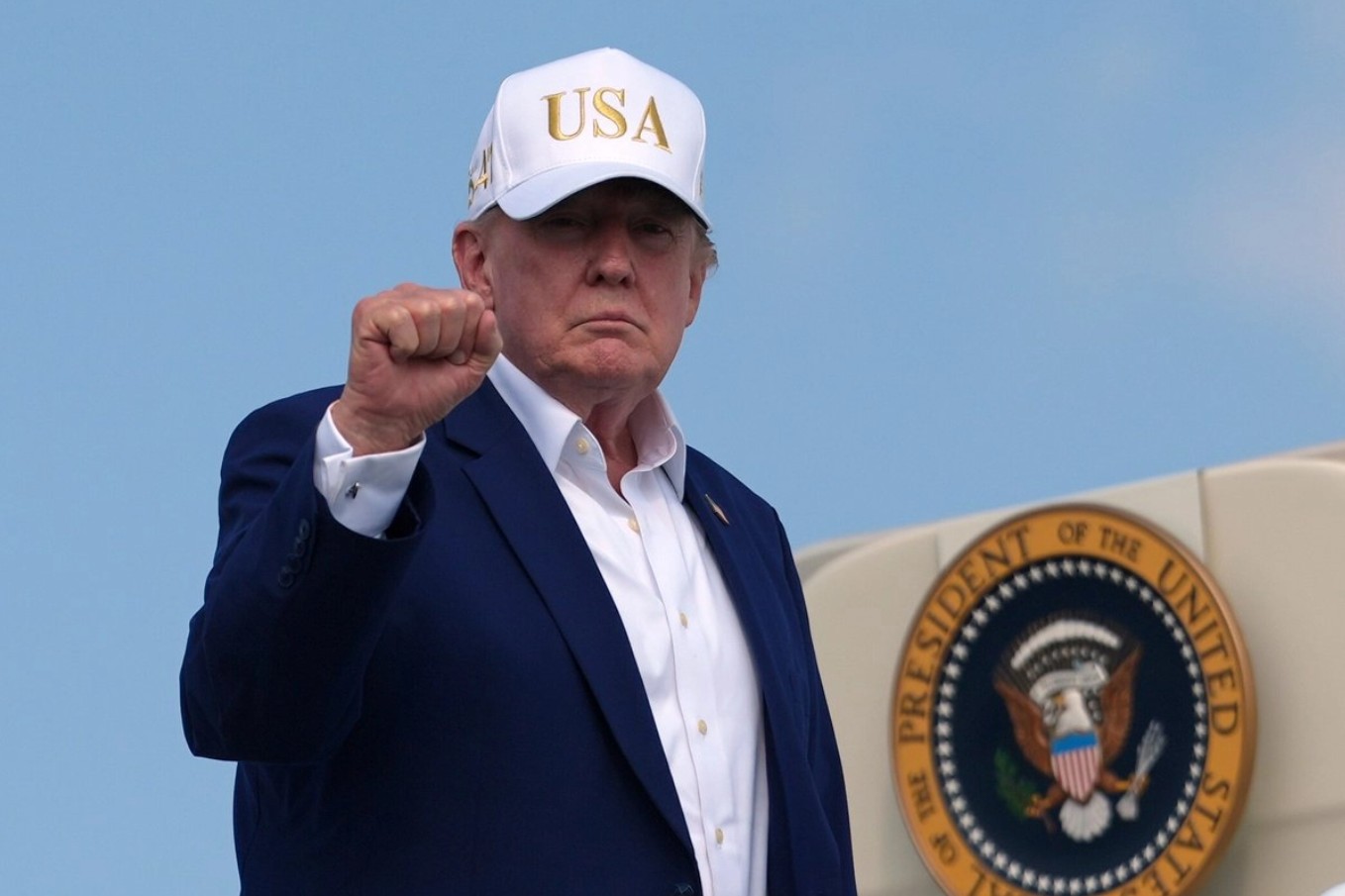 El mandatario estadounidense Donald Trump demandó indemnizaciones económicas en medio del conflicto entre Estados Unidos e Irán.