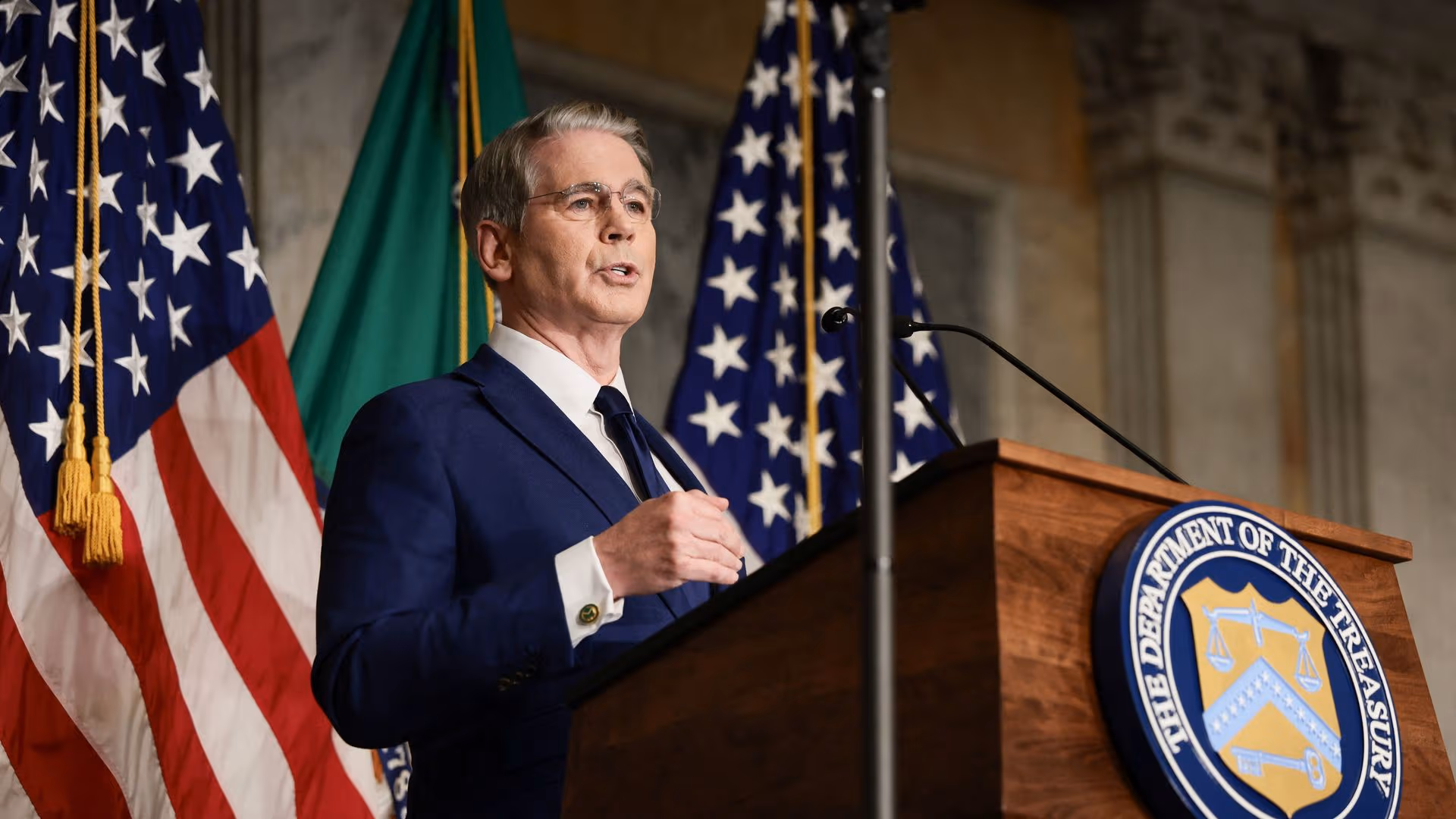 El secretario del Tesoro de Estados Unidos presentó los detalles de la Operación Paria Económico durante una conferencia de prensa.