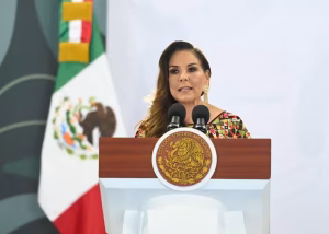 La gobernadora Mara Lezama emitió un comunicado oficial para aclarar los informes difundidos sobre sus traslados aéreos.