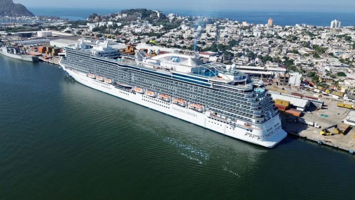 El puerto sinaloense incrementó la recepción de turistas internacionales en las terminales marítimas.
