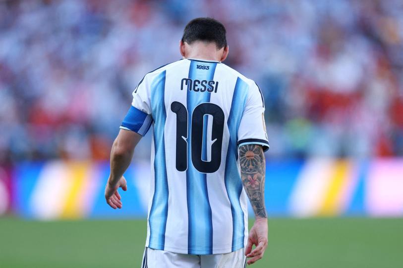 Lionel Messi confirmó su retiro definitivo de la Selección de Argentina mediante una emotiva carta compartida en sus redes sociales.