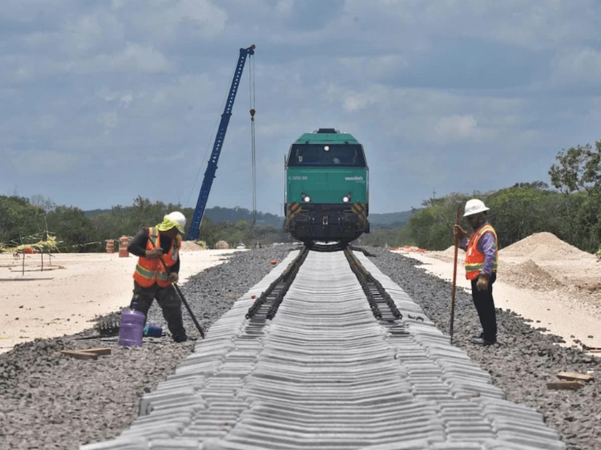 Un informe vincula el incremento de reportes de personas desaparecidas con los años de mayor actividad en las obras ferroviarias del sureste.