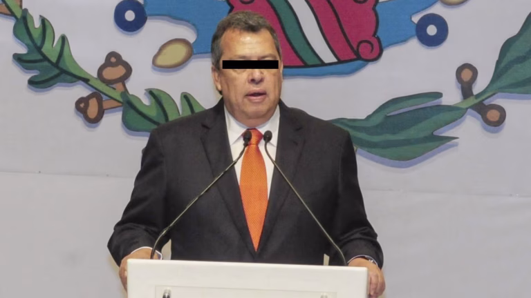 La FGR confirmó la detención de Ángel Aguirre tras acreditarse su probable participación en el ocultamiento de evidencias.