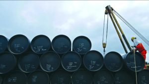 Las instalaciones de extracción y transporte de crudo en el mercado internacional continúan bajo la atenta vigilancia de los inversionistas globales.