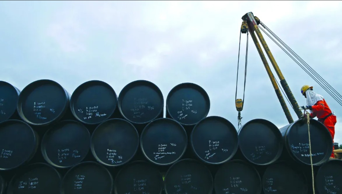 Las instalaciones de extracción y transporte de crudo en el mercado internacional continúan bajo la atenta vigilancia de los inversionistas globales.