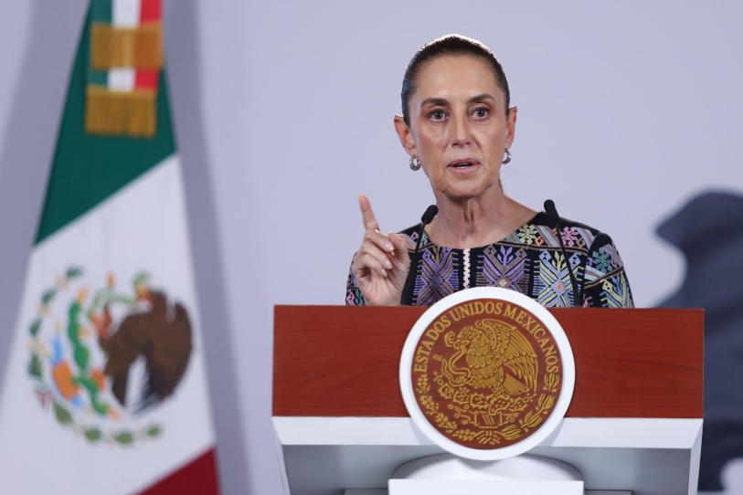 La presidenta Claudia Sheinbaum abordó los avances en cobertura educativa durante su conferencia matutina en Palacio Nacional.