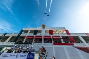 Las familias chetumaleñas se congregaron para disfrutar del tradicional desfile cívico militar.