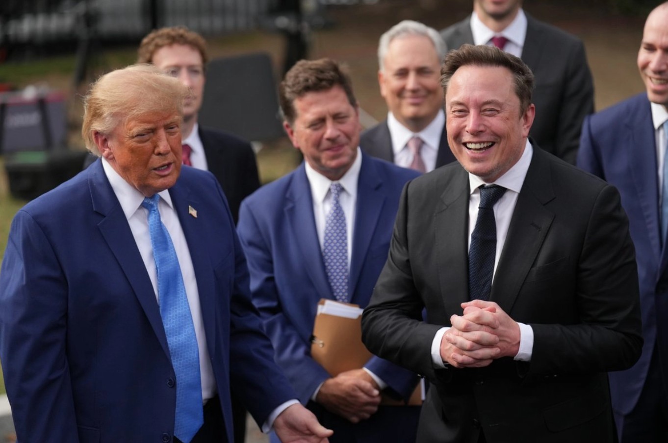 Líderes de la industria tecnológica se reunieron en la Casa Blanca para debatir el futuro de la inteligencia artificial.