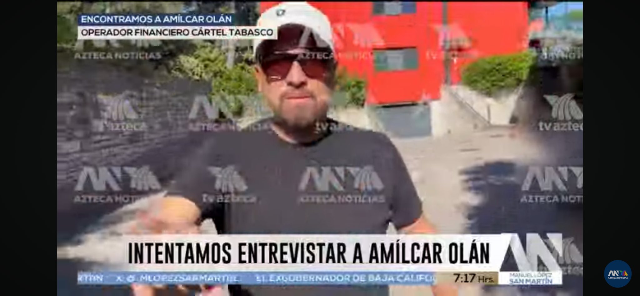 El edificio rojo en la exclusiva zona de Lugano donde reside el contratista mexicano.