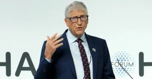 Bill Gates advierte que una inteligencia artificial sin control podría provocar desastres globales