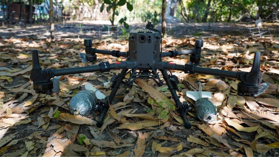 Fuerzas armadas emplean tecnología láser avanzada para neutralizar amenazas aéreas en la zona fronteriza.