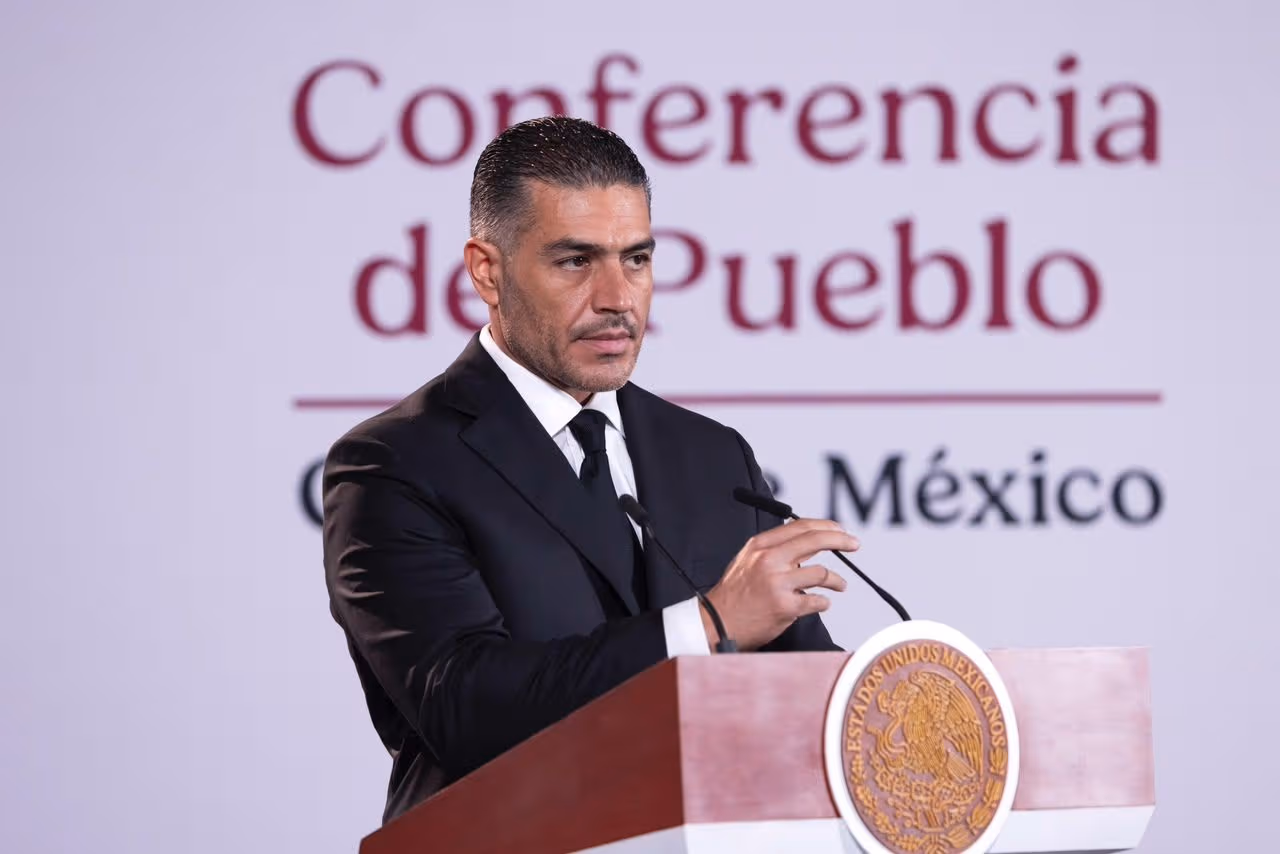 Autoridades federales informan sobre la reducción en el promedio diario de homicidios dolosos en México.