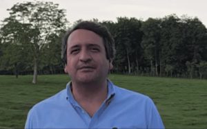 Andrés Manuel López Beltrán formalizó su registro político en busca de una diputación federal en territorio tabasqueño.