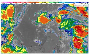 Las condiciones meteorológicas actuales generan nublados densos y lluvias con actividad eléctrica en diferentes zonas del territorio estatal.