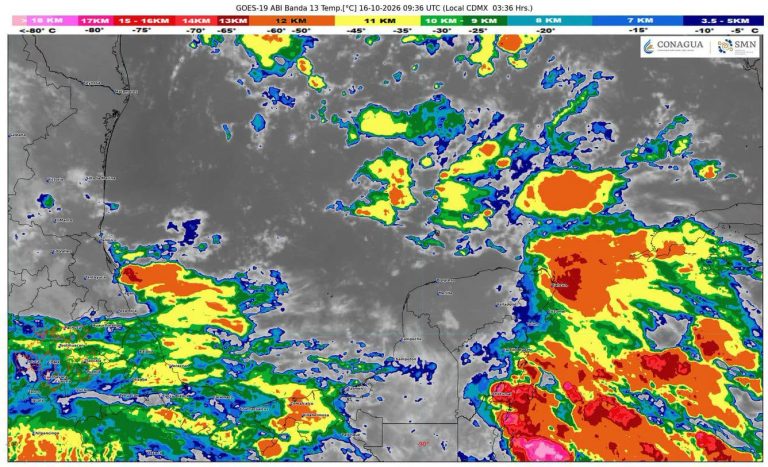 Las lluvias fuertes con actividad eléctrica continuarán afectando la costa del Caribe Mexicano durante las próximas horas.
