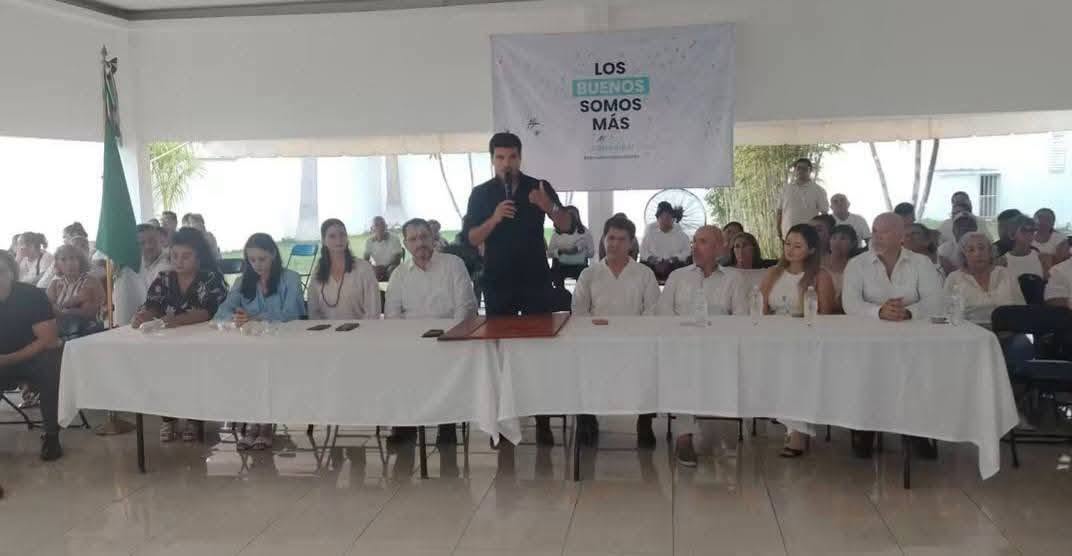 Gustavo Miranda durante la presentación oficial de la Declaratoria de Libertad en la entidad.