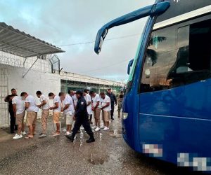La SSC informó sobre el traslado de 146 personas privadas de la libertad del Centro Penitenciario de Cancún a Chetumal.