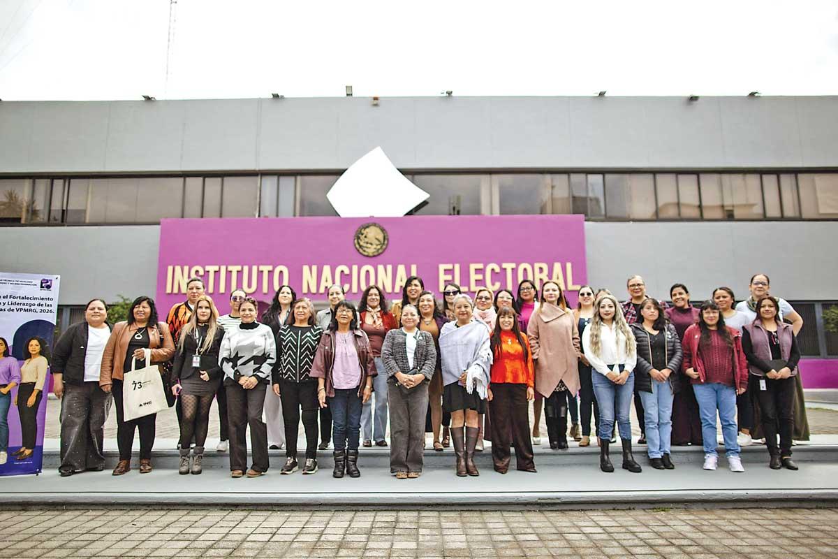 El Órgano Interno de Control del INE abrió 16 expedientes de investigación y 25 indagatorias adicionales por posibles irregularidades en contrataciones.