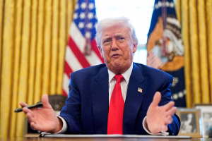 Trump elogia a Claudia Sheinbaum, pero afirma que cárteles controlan a México