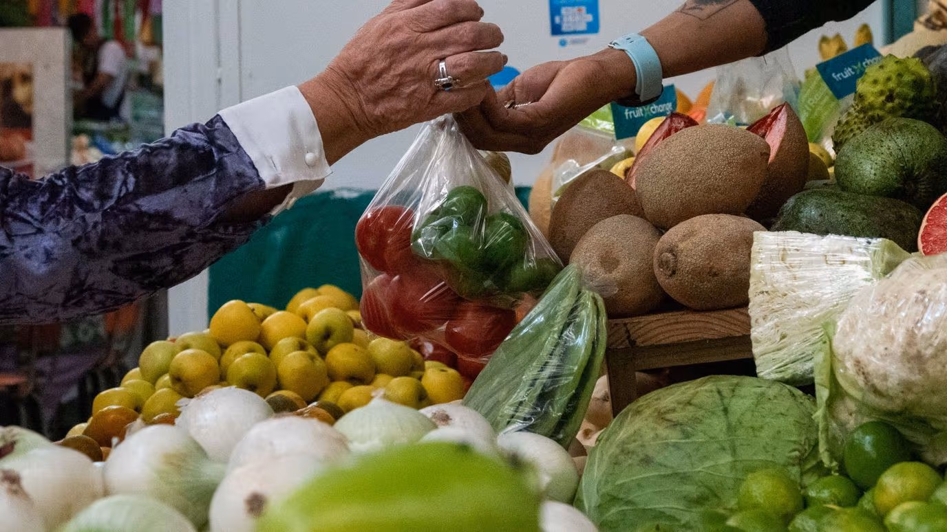 El tomate verde y la calabaza encabezaron la lista de productos agrícolas con mayor incremento quincenal en el país.