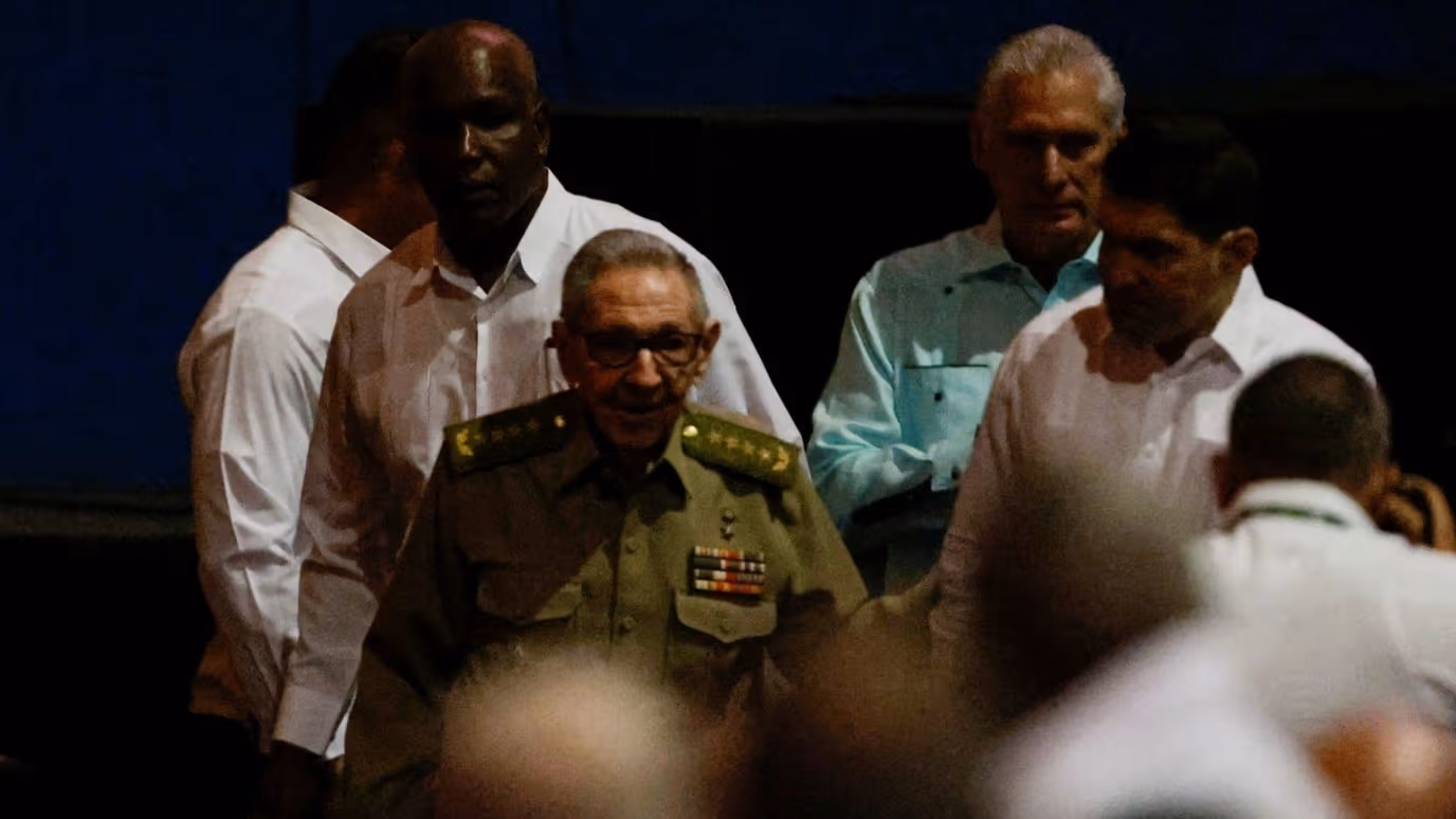 Un juez estadounidense autorizó la orden de detención penal dictada contra el expresidente cubano.
